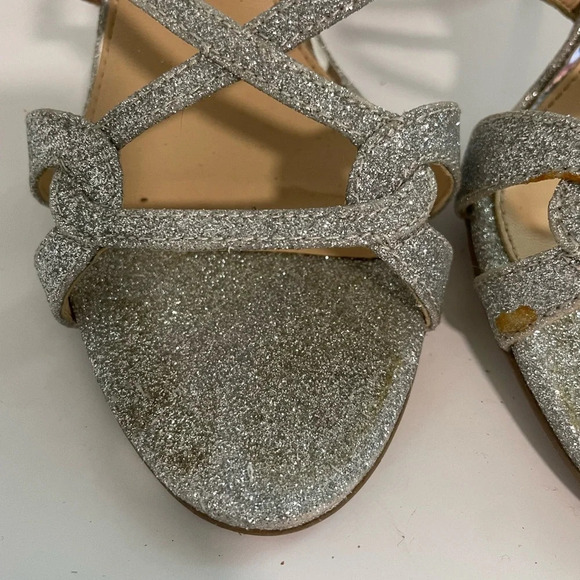 Jewel Badgley Mischka Silver Glitter Strappy Heels - Size 7.5 - Picture 4 of 11